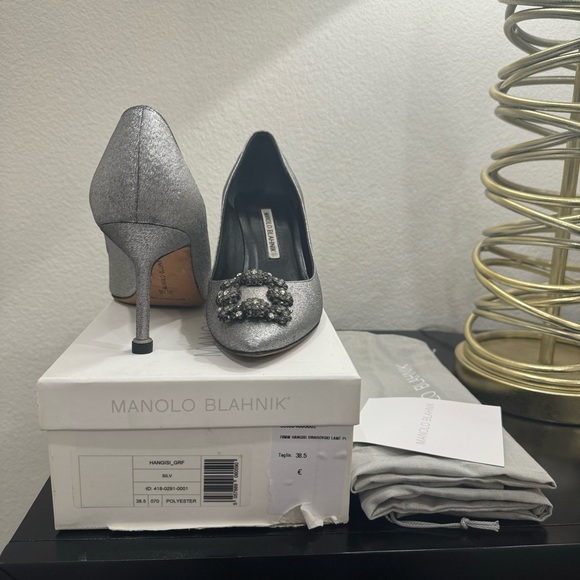 Manolo Blahnik Hangisi 70 Embellished Lamé Crystal Buckle Silver 38.5 - Picture 9 of 9